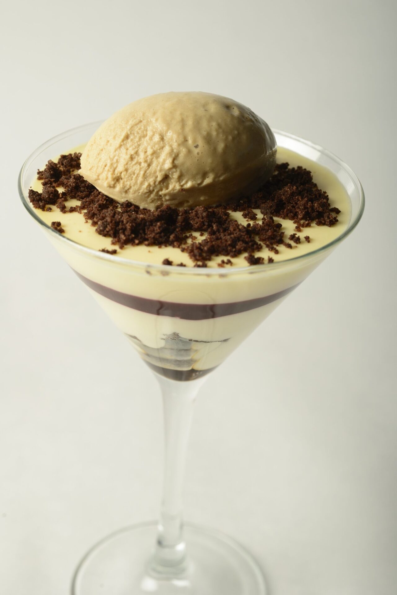 helado tiramisu cereza