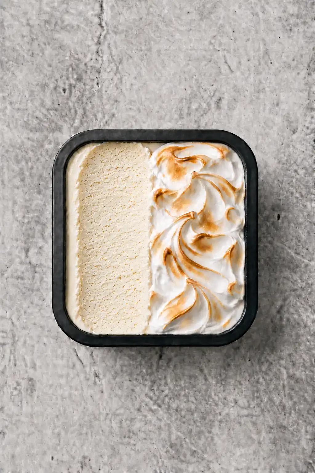 Lemon Pie-is, sett ovenfra